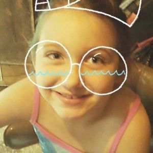 Meet your Posher, Edith